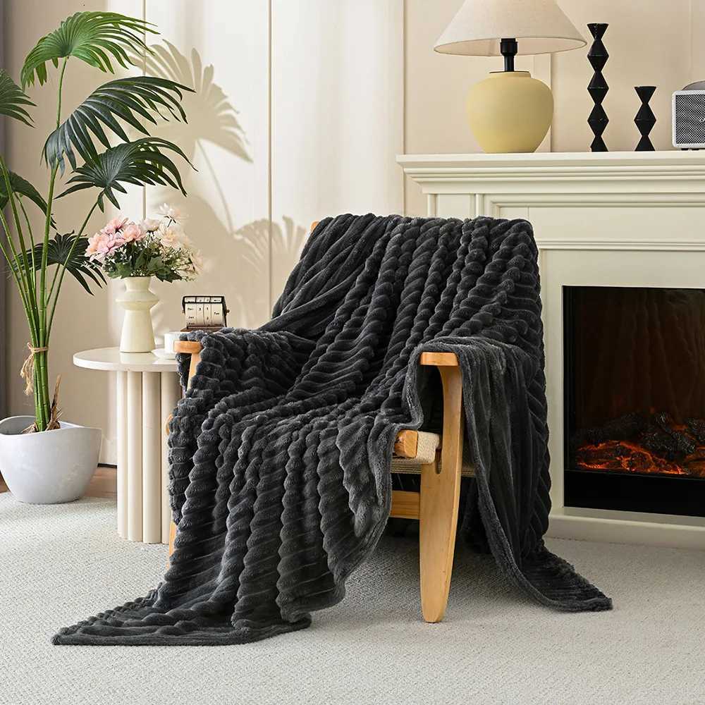 Flannel blanket imitation rabbit fur blanket soft and warm sofa blanket For napping office outdoor camping for all seasons C251011