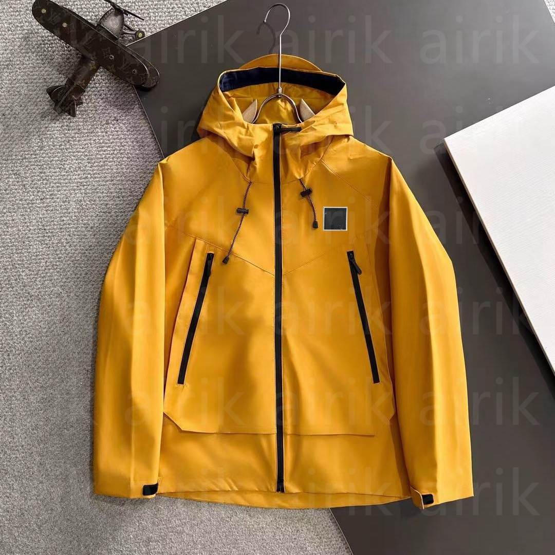 Designer Jacket Men Waterproof Breathable Softshell Jackets Men Outdoors Sports Coats women Ski Hiking Windproof Winter Outwear Soft Shell coat