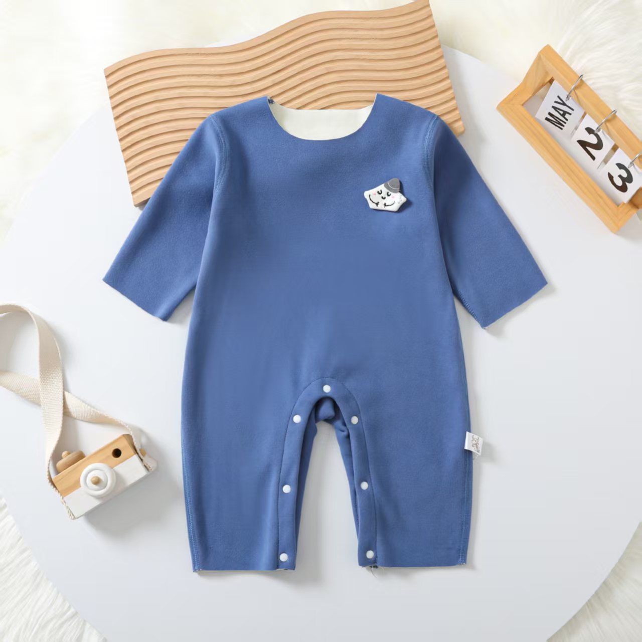 Baby bodysuit with flannel double-sided heating for autumn and winter warm clothing