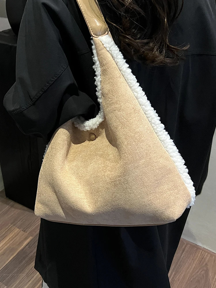 Retro Suede Plush Underarm Bag for Women Autumn Winter Large Capacity Square Bag Fashion Single Shoulder Hairy Tote Bag 251010