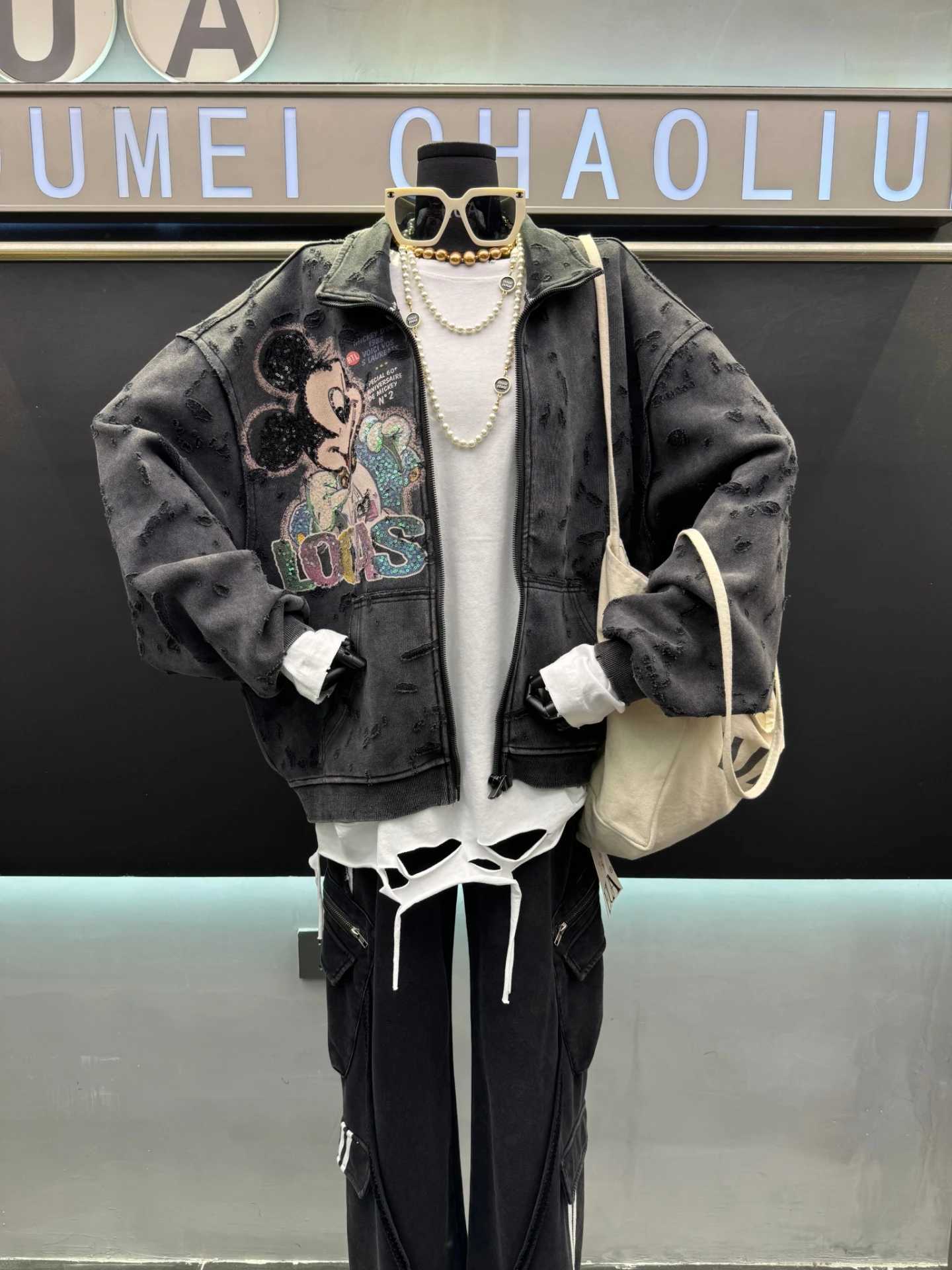 European Style Cartoon Zipper Jacket 2025 Autumn New Heavyduty Ripped Sequin Cartoon Sweatshirt Casual Loose Coat Sweatshirt L251010EGUZ