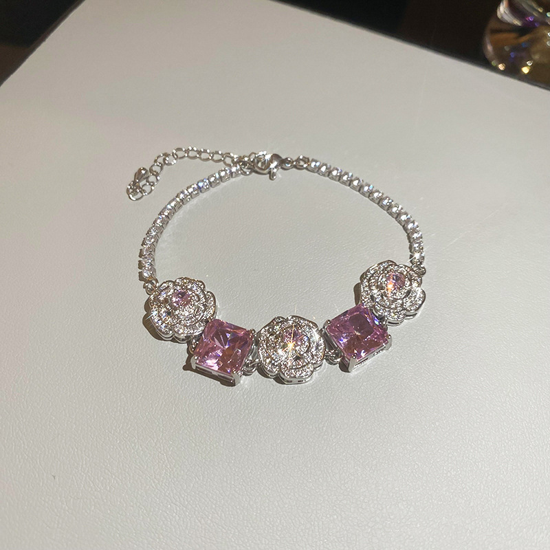 Zircon Flower Square Bracelet Necklace Set Fashionable Elegant Collarbone Chain Light Luxury High-end Versatile Earrings Jewelry - view 3