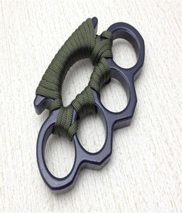 New ARIVAL Black alloy KNUCKLES DUSTER BUCKLE Male and Female Selfdefense Four Finger Punches555288r4092322
