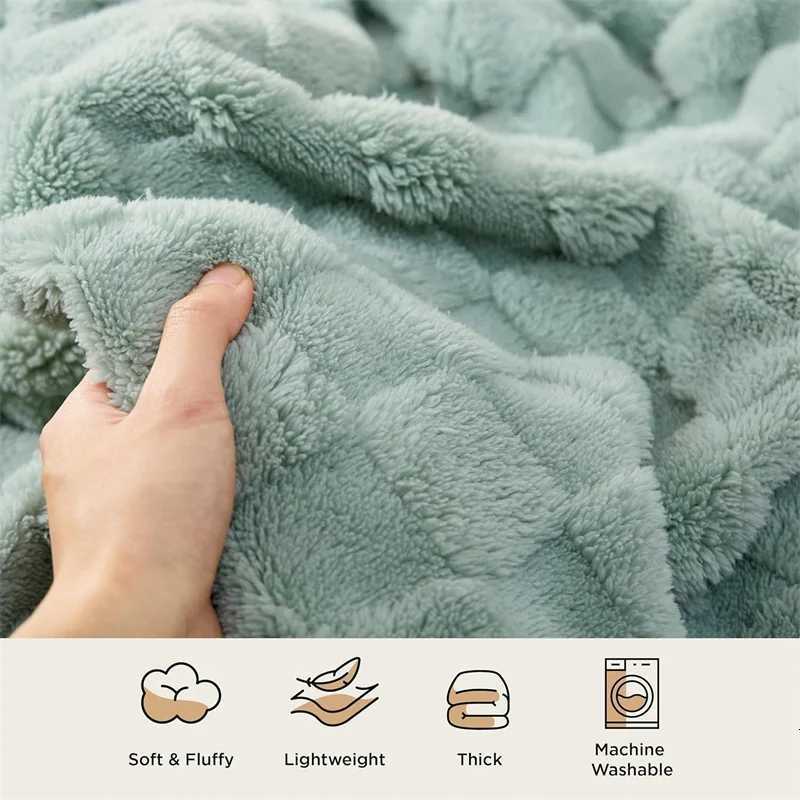 Artificial Rabbit Plush Autumn Warm Blankets for Beds Sofa Bedspreads Coral Fleece Throw Blanket Comfortable Thickened Bed Sheet C251011