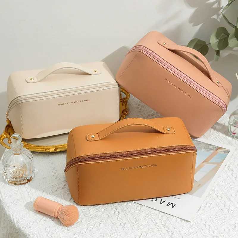 Travel Makeup Bag Large Capacity Cosmetic Organizer Bags for Wen Waterproof PU Leather Toiletry Bags Wide Open Flat Makeup D251011