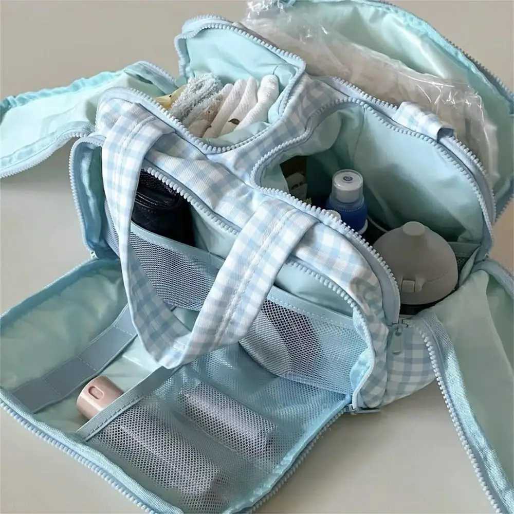 Mtipocket Design Cosmetic Handbag Double Side Open Zipper Closure Portable Makeup Pouch Separate Dry and Wet Easy Access D251011