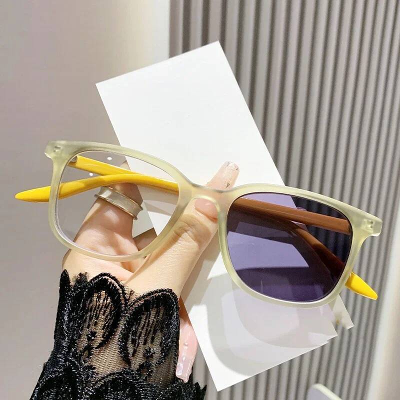 Fashion Outdoor Sunglasses with Minus Diopter for Women Unisex Retro Changing Color Photochromic Myopia Glasses -1.0 -1.5 -2.0 ddmythur