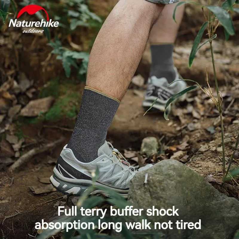 Naturehike Quickdrying Wool Socks Outdoor Sports Hiking GYM Running Damping for Men Women Midcalf Breathable Moisture COOLMAXW251011