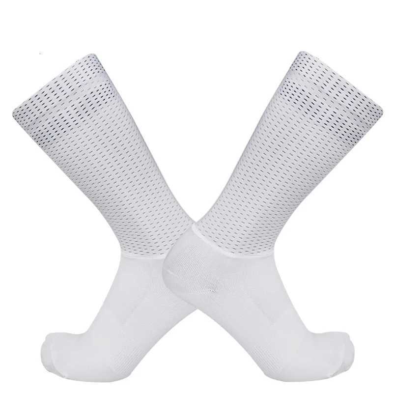Gel New Summer Aero Bike Team Cycling Socks Silica Nonslip Breathable Pro Racing Sports Socks Men Women Calcetines CiclismoW251011