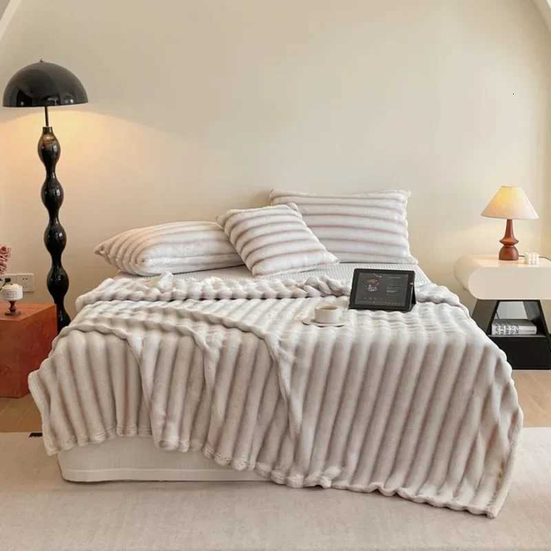 New Rabbit Plush Back Printed Striped Blanket Multifunctional Blanket High Gram Weight Falai Milk Plush Coral Rabbit Plush C251011