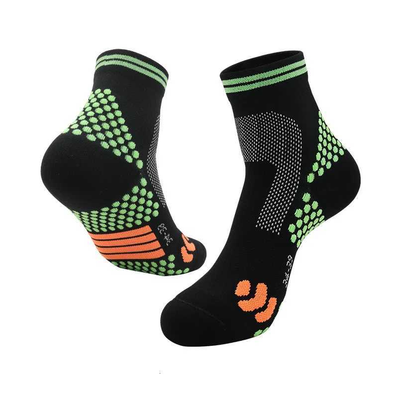 Men Sports Compression Socks Performance 3D Massage Towel Bottom Pressure Running Cycling Badminton Marathon Socks for WomenW251011