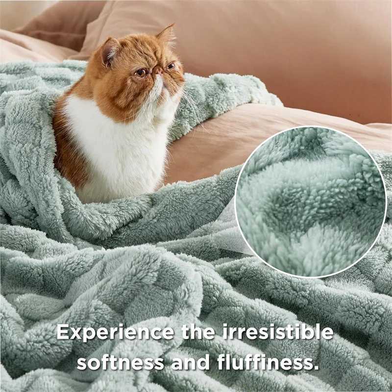 Artificial Rabbit Plush Autumn Warm Blankets for Beds Sofa Bedspreads Coral Fleece Throw Blanket Comfortable Thickened Bed Sheet C251011