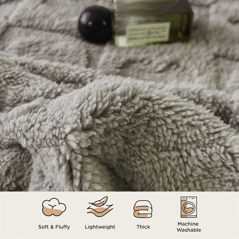Winter Sherpa Throw Blanket Thickened Lamb Wool Blankets for Couch Sofa Bed Solid Color Plaid Love Pattern Warm Flannel Blanket C251011