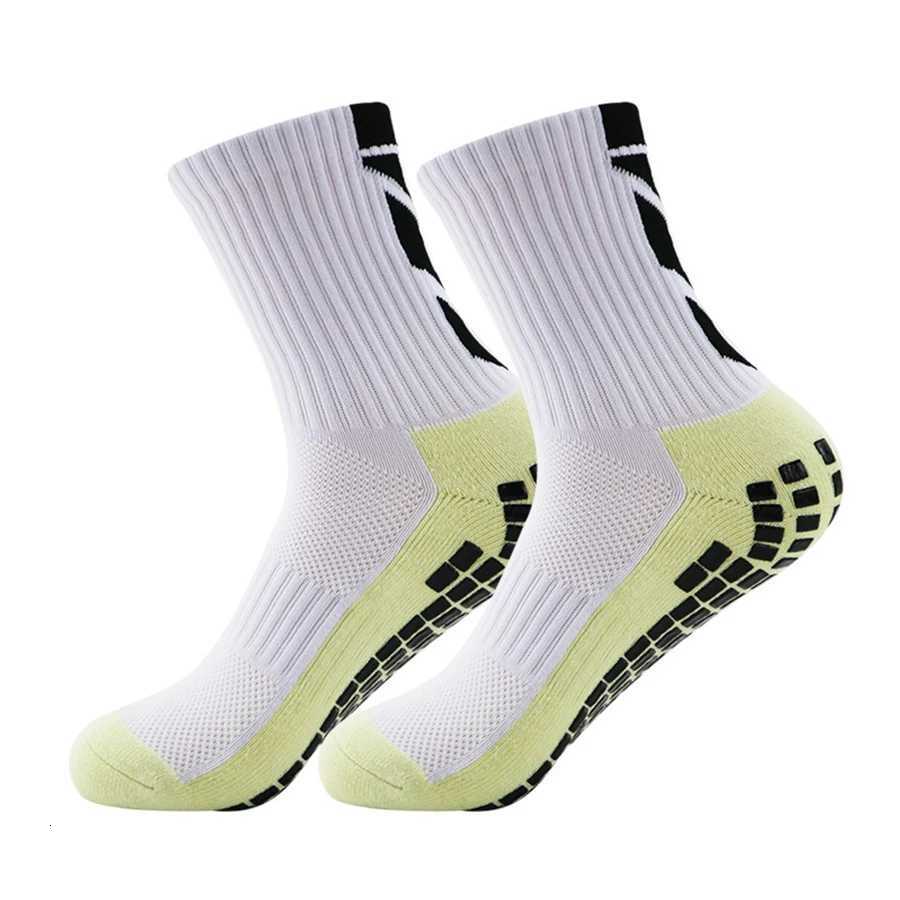 1 Pair New Men Women Nonslip Silicone Sports Soccer Socks Sweat Absorbing Breathable Football Tennis Volleyball Yoga SocksW251011