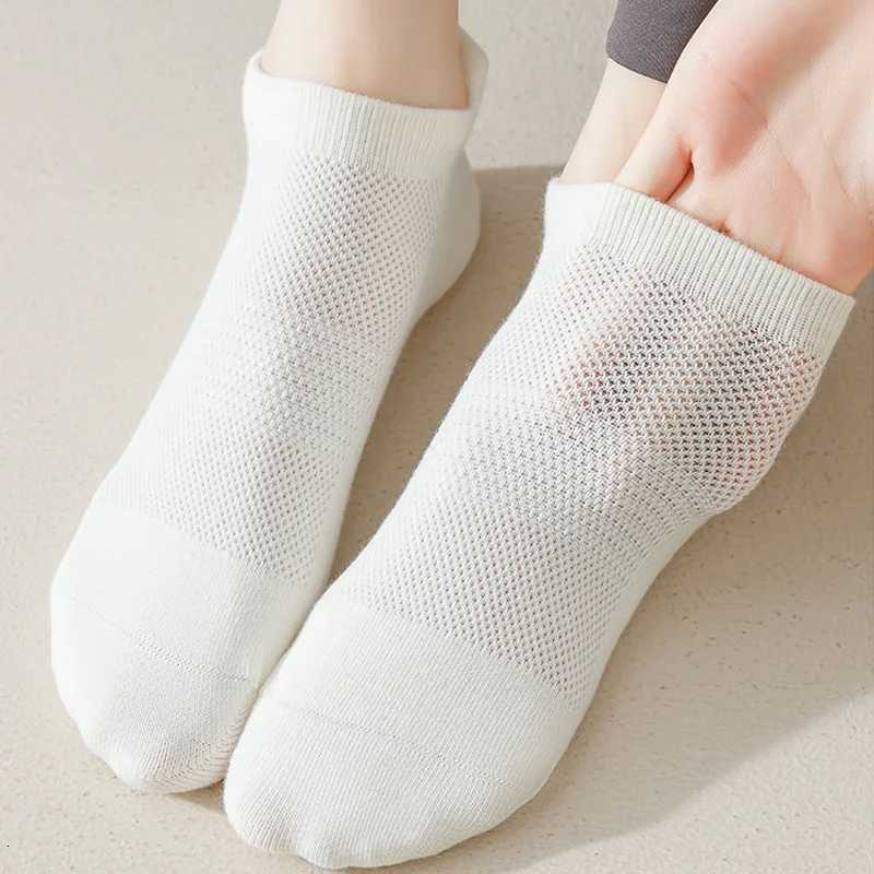3 Pairs Yoga Socks for Women Breathable Mesh Socks Non Slip Pilates Socks Grip Cotton Low Cut Gym Fitness Sport Short Yoga SocksW251011