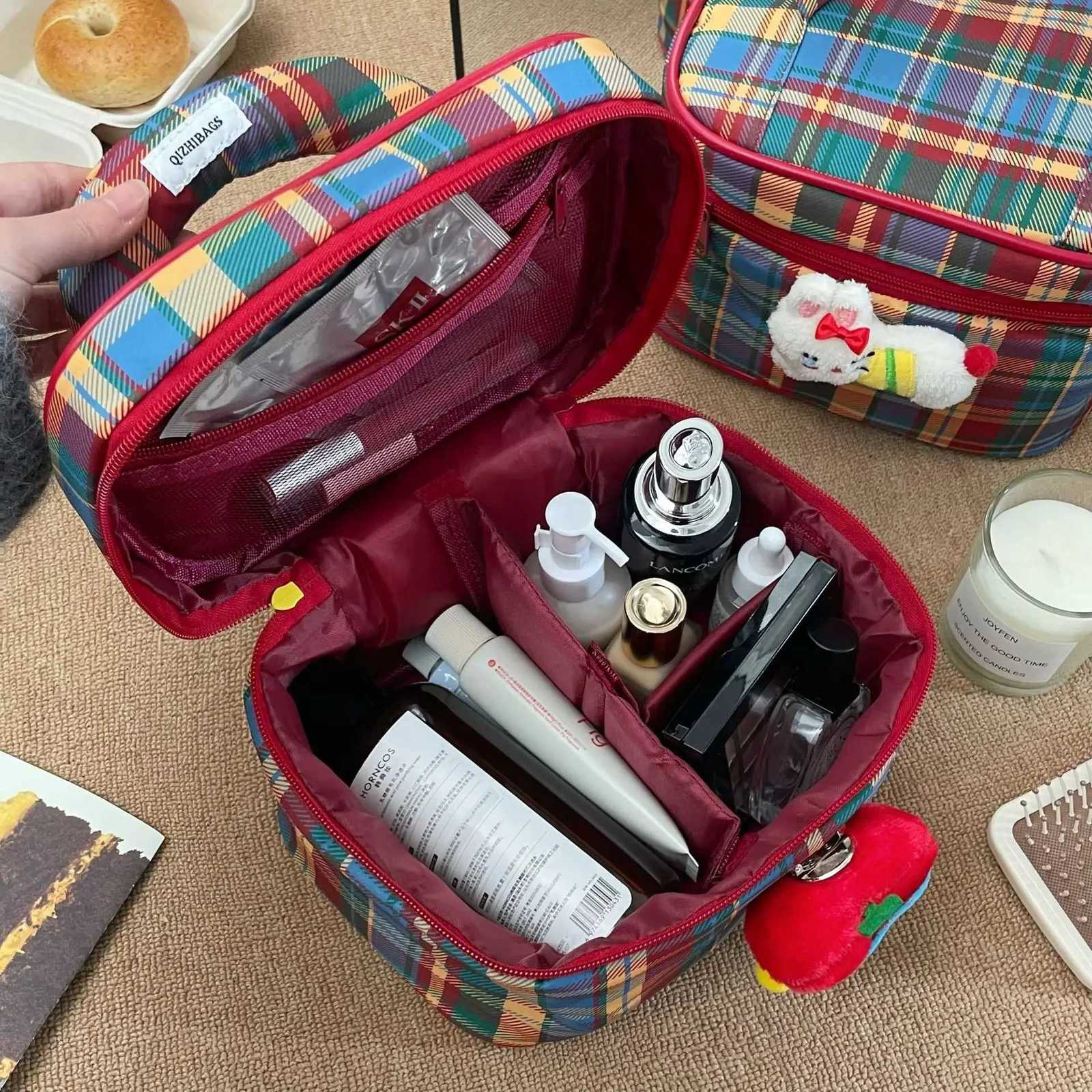 Cute Plaid Large Capacity Portable Travel Makeup Bag Wens Handheld Oxford Cloth Storage Pouch for And Lipsticks D251011