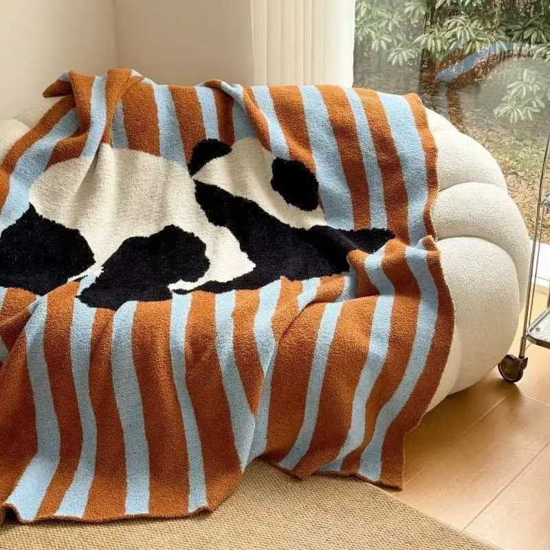 panda blanket Childrens Day gifts convenient office nap blanket Soft and comfortable house blanket Camping blanket C251011