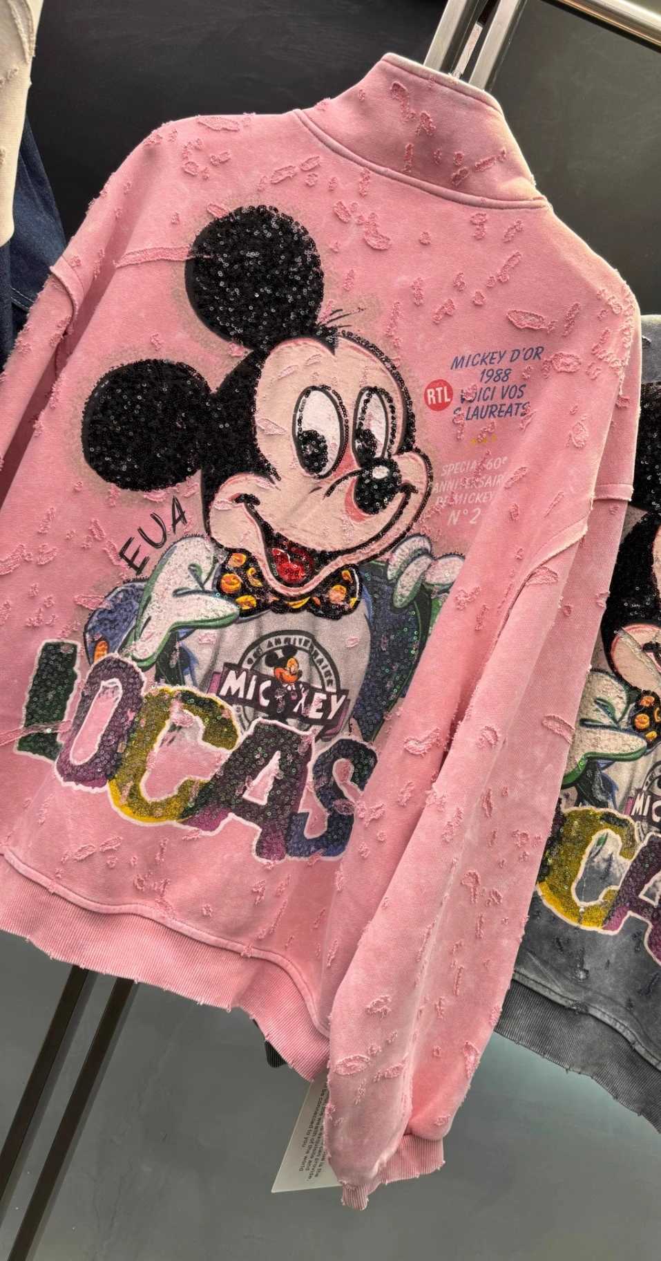 European Style Cartoon Zipper Jacket 2025 Autumn New Heavyduty Ripped Sequin Cartoon Sweatshirt Casual Loose Coat Sweatshirt L251010EGUZ