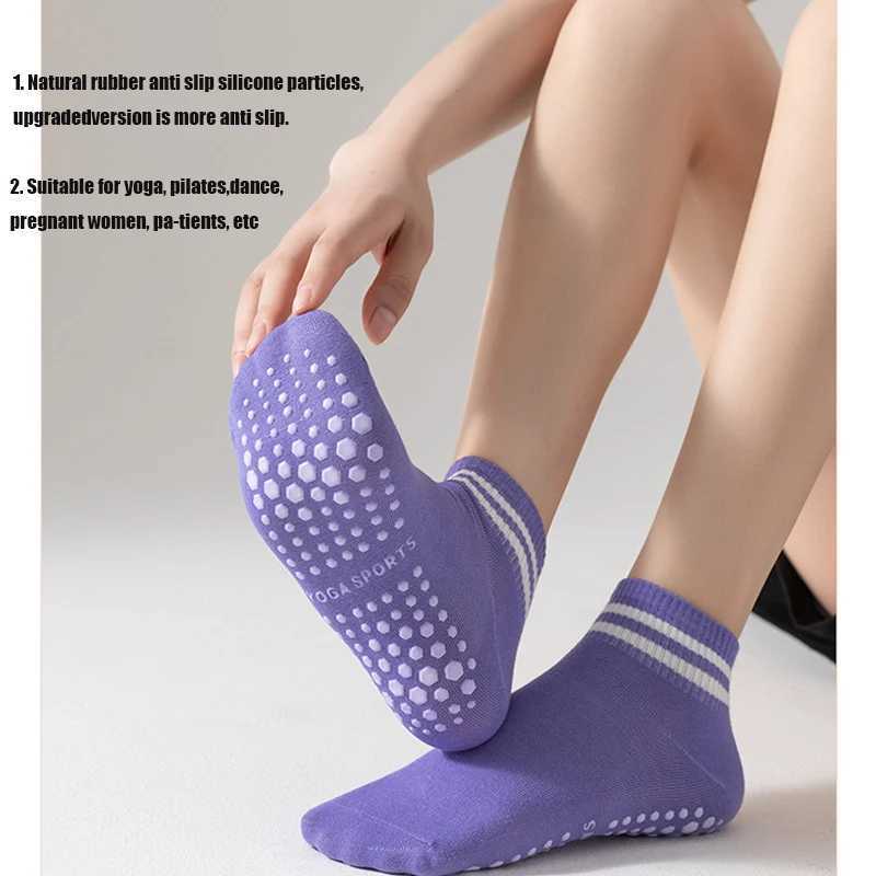 3 Pairs Yoga Socks for Women Double Stripes Non Slip Pilates Grip Socks Anti Slip Sport Socks for Workout Ballet Athletic SocksW251011