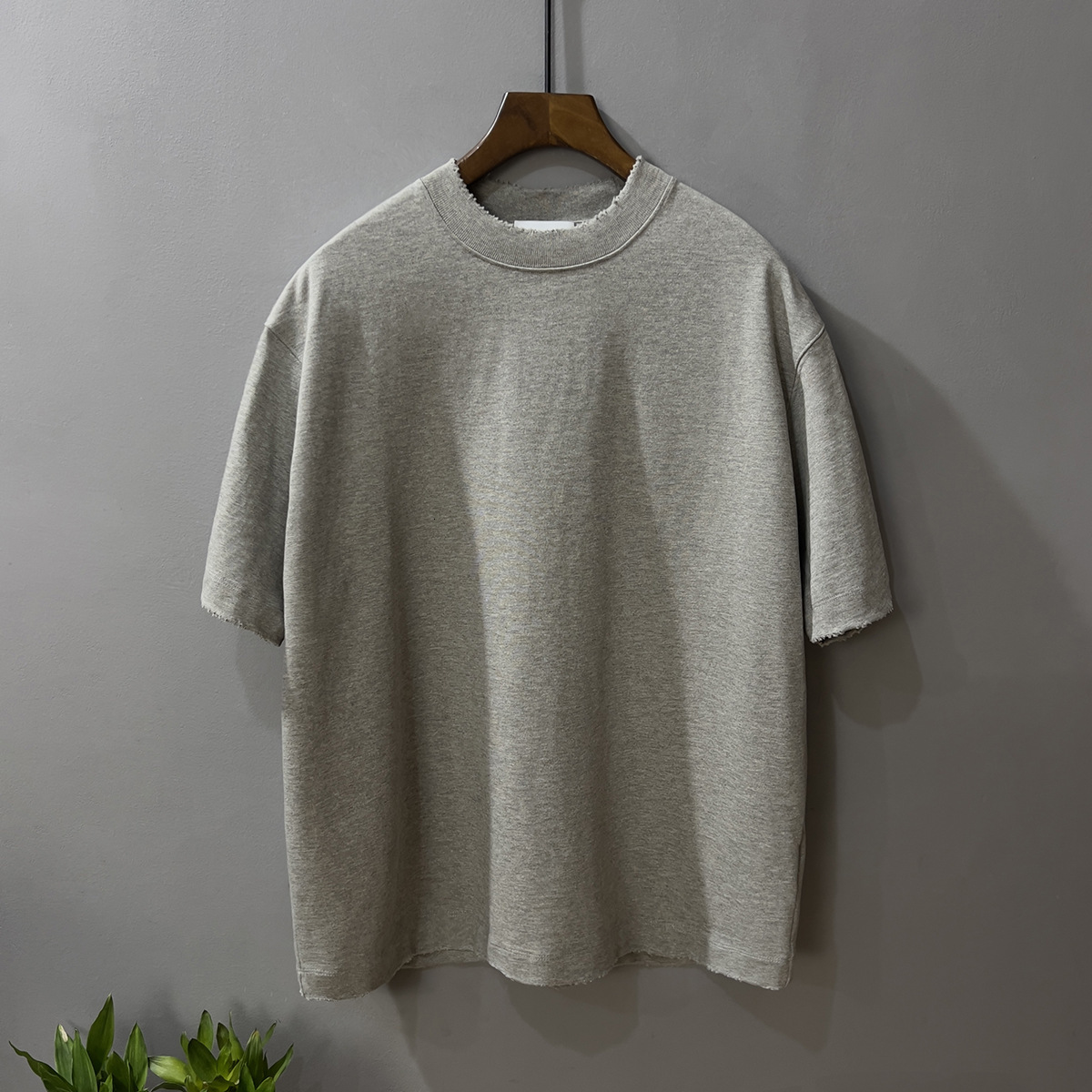 400g Designer Shirt Pure Designer Hoodie Cotton High Weight Creative Distressed Frayed Short Sleeve T-shirt Men American High-end Plus Size Loose Fit Half Sleeve