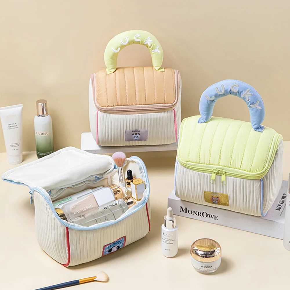 Lovely House Makeup Bag Large Capacity Toiletry Bag Handheld Cosmetic Bag Skincare Storage Bag Travel W Bag for Wan D251011