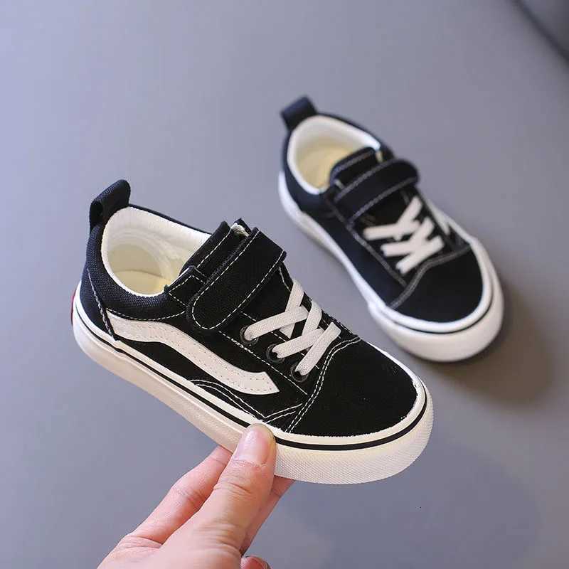 High Tops Fashion Sneakers School Soft Soles Nonslip Childrens Casual New Canvas Shoes Y251011 XJ260303