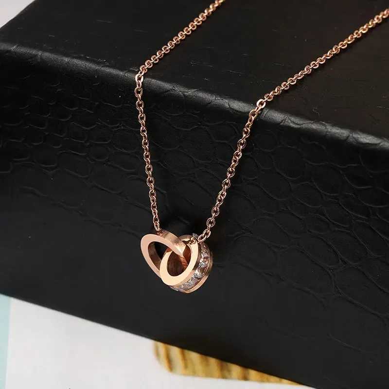 Classic Design Famous Brand Roman numerals Pendant Necklace For Woman Titanium Steel Woman Necklace Luxury Jewelry Female Top Qu Z251011