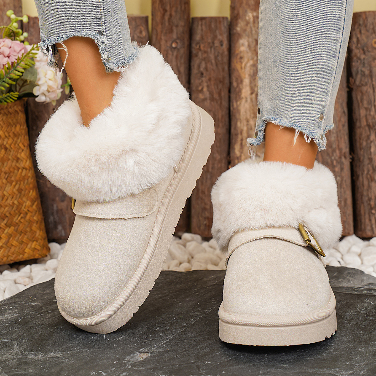 Free shipping designer Boots New velvet thickened warm short tube cotton shoes for women round toe thick soled snow boots