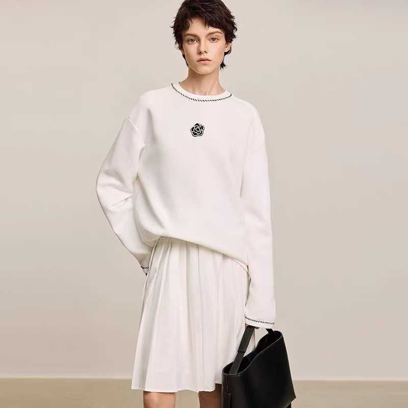 Elegant luxcury Fall Fashion for Her: Aesthetic Floral Detailing Ladies' Pullover by Brand Name