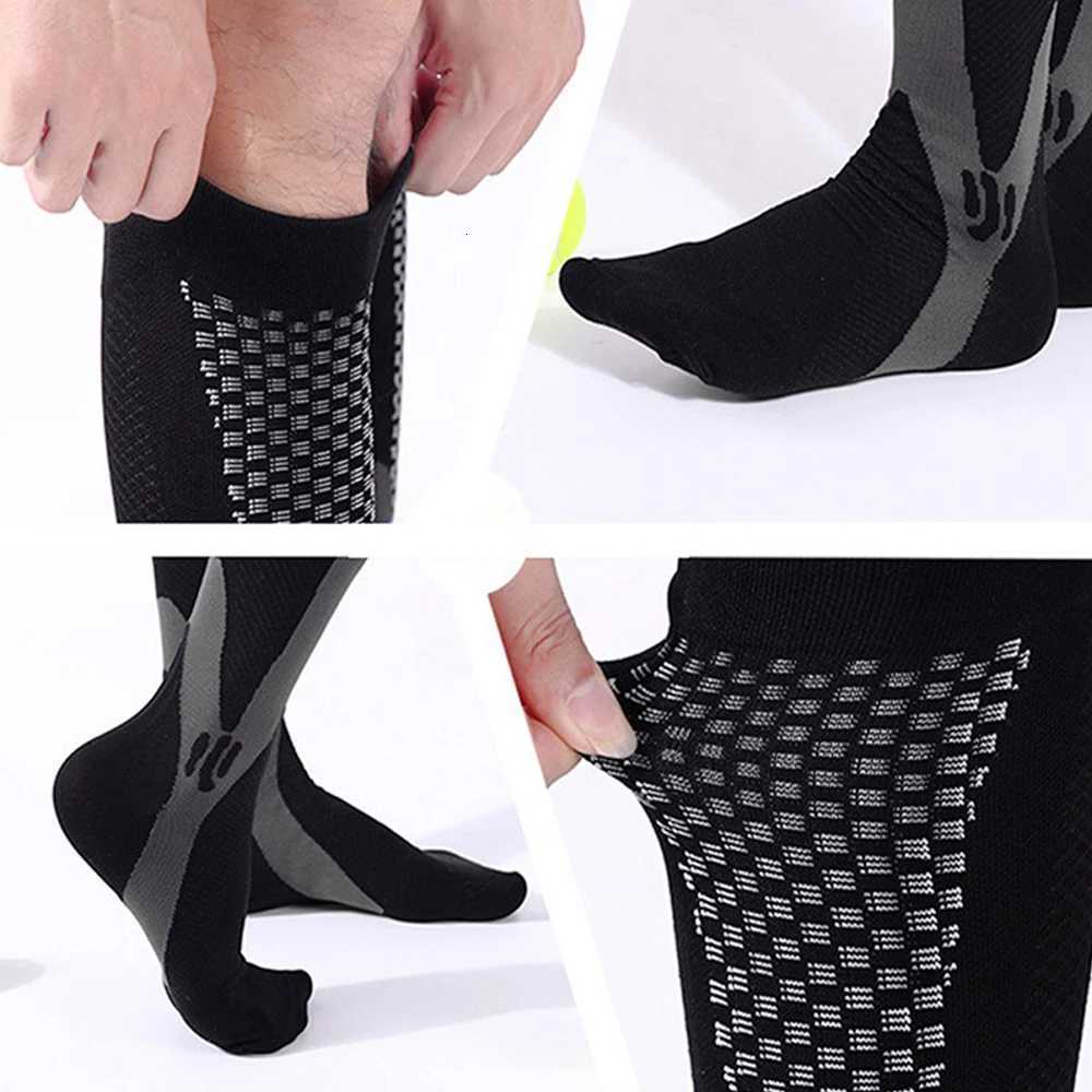 BraceTop 1 Pair Sports Stockings Compression Golf Sport Socks Medical Nursing Stockings Prevent Varicose Veins Socks Rugby SocksW251011