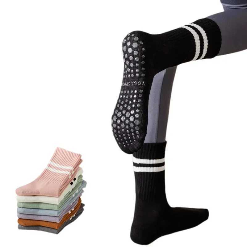 2 Pairs Antislip Yoga Pilates Socks Nonslip Sports Grip Socks High Mid Tube Crew Socks StripedW251011