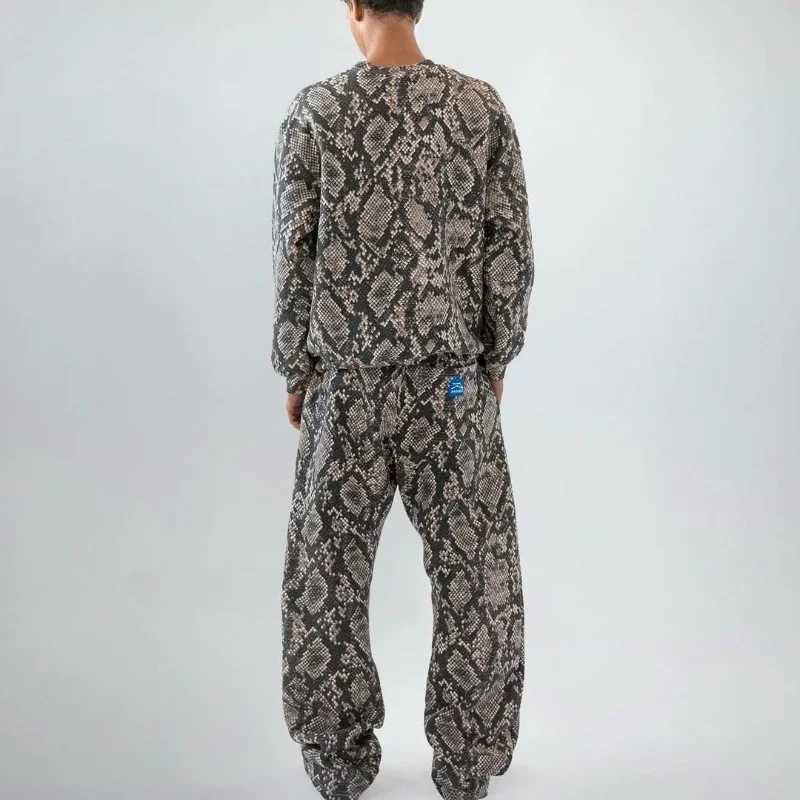 Strt retro Camo Hoodie for Men y2k Goth Harajuku Fashion Leopard Print Python Sweatshirt couple loose High Strt hoodie L260119