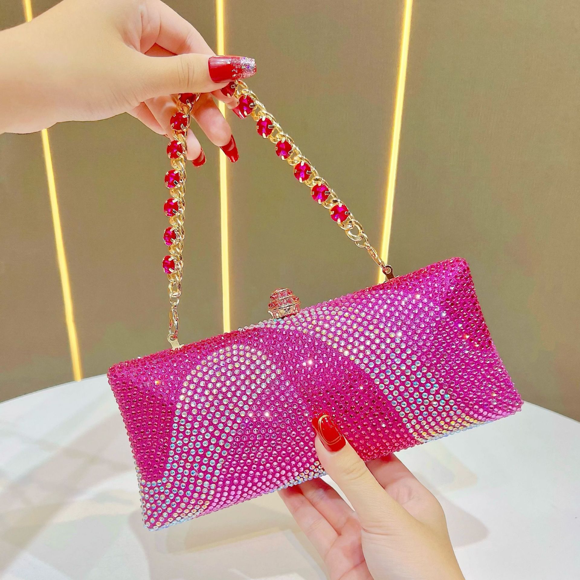 Evening Bag with Chain Luxurious Clutch Glittering Diamond Bag Baguette Tote Bag Crossbody Bag for Ladies Wedding Bag Purse for Party Luxury Handbag D