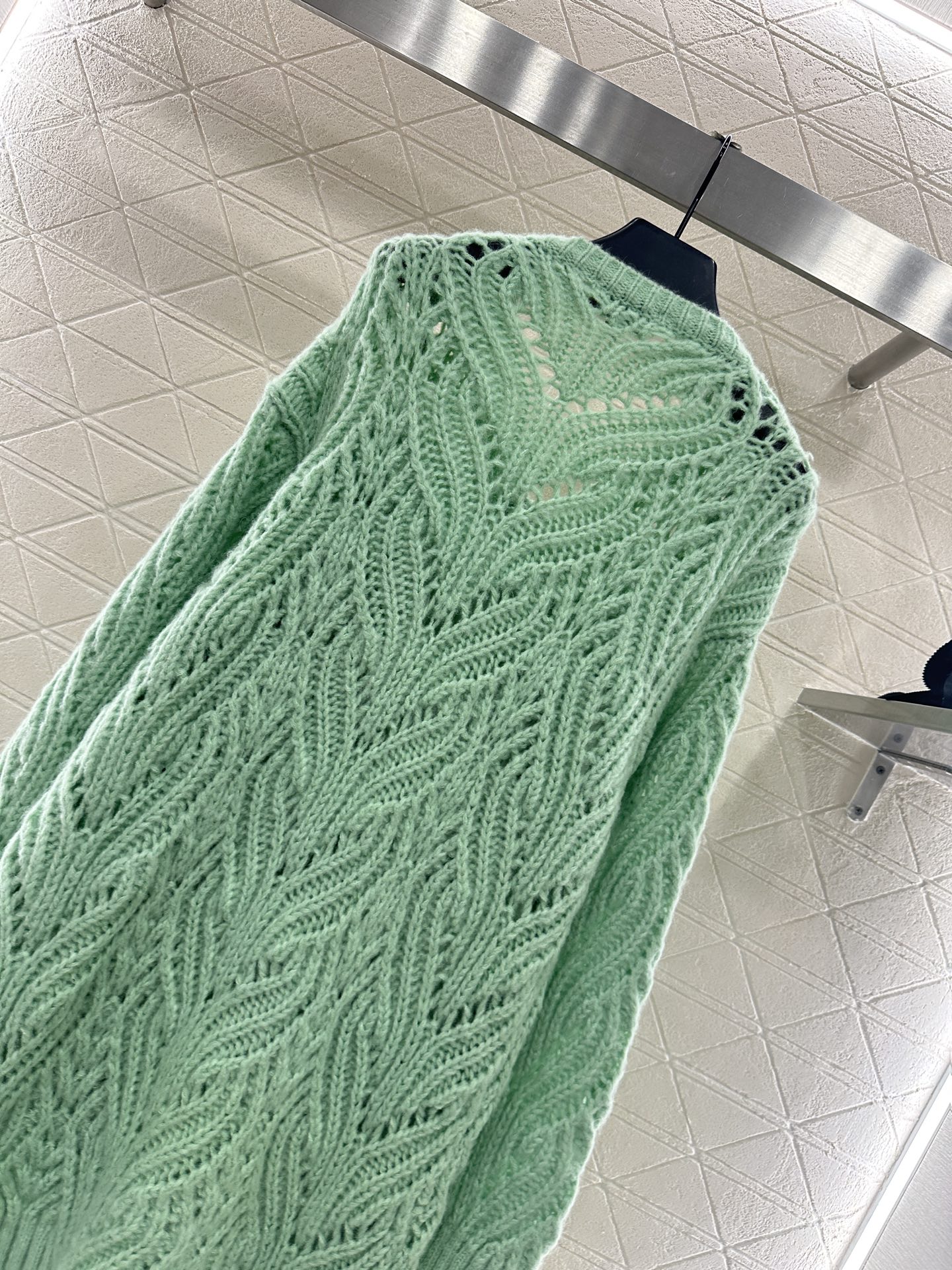 Chan New Lady Bow Tie Hollow Out Knitted Sweater Dress High Quality Designer Long Sleeve V-Neck Sweater Women 2025 Tops Clothes Paris Runway Long Outw