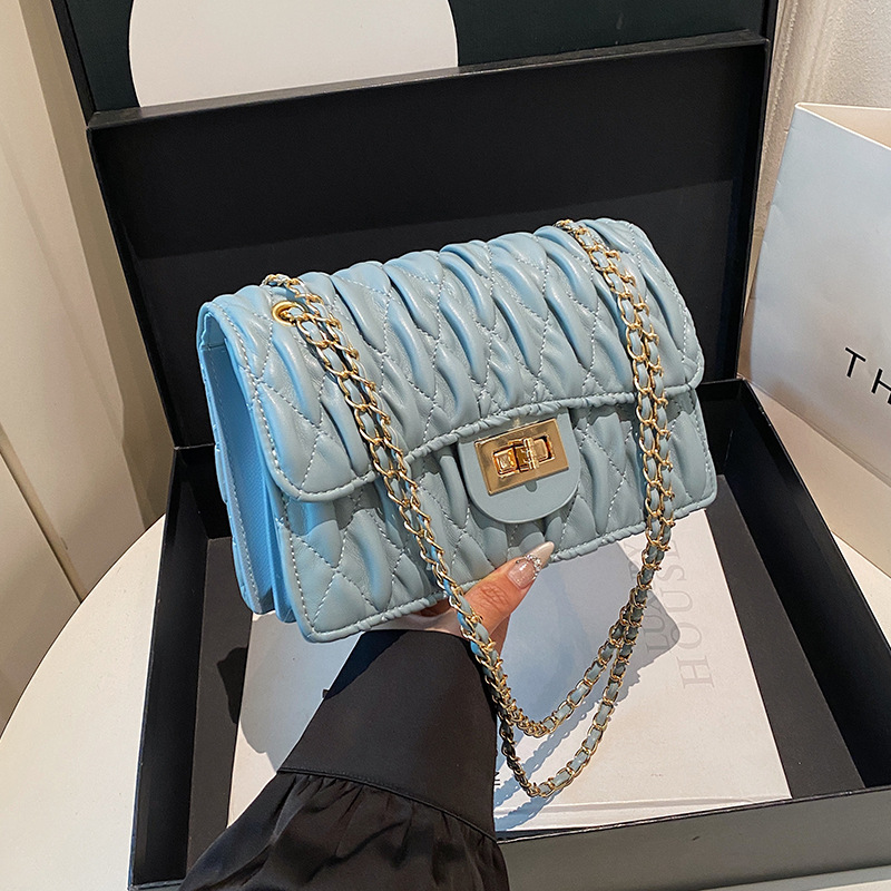 new Free delivery designer shoulder bag Fashionable and comfortable women's crossbody bag for daily commuting