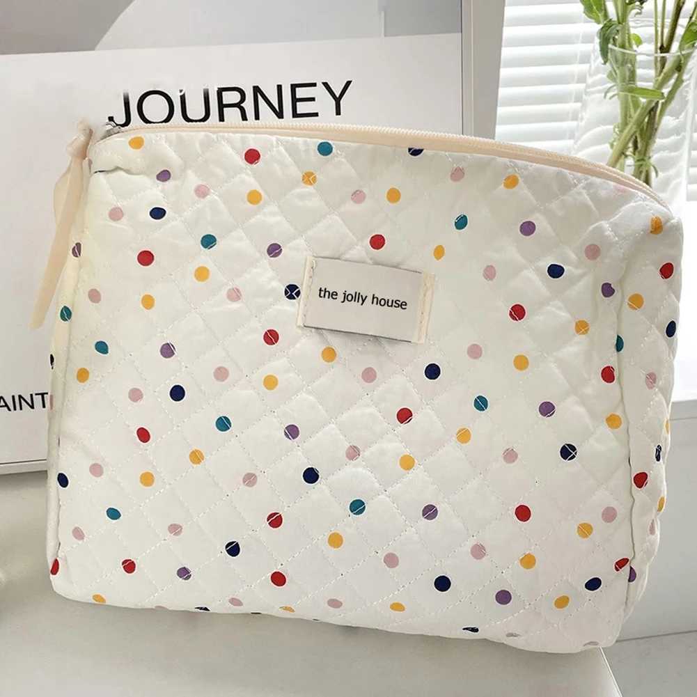 Colorf Polka Dots Travel Makeup Pouch Quilted Cosmetic Zipper Pouch Makeup Organizer Storage Bag for Wen and Girls D251011