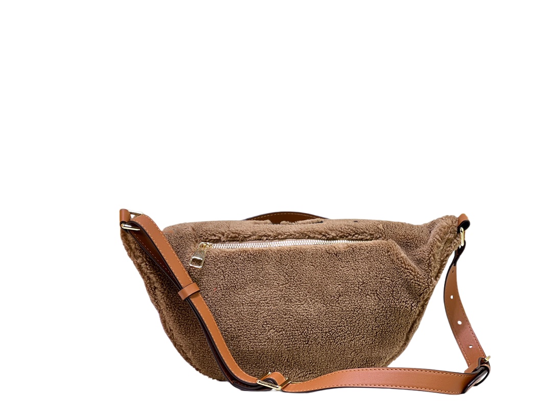 Trendsetting Soft Material Sports Accessory Multi-use Fashion Pouch