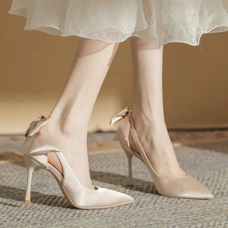 Spring And Summer White Pointy High Heels Ladies Thin Heel Single Shoes Butterfly Wedding Shoes Small Bride Shoes 251009