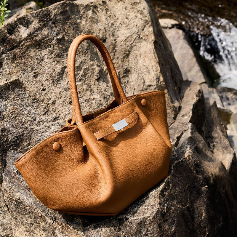 Luxury bag Genuine Leather Fashion Simple Large Capacity Tote Niche Solid Color Wing Commuter Versatile Dumpling Bag Bags