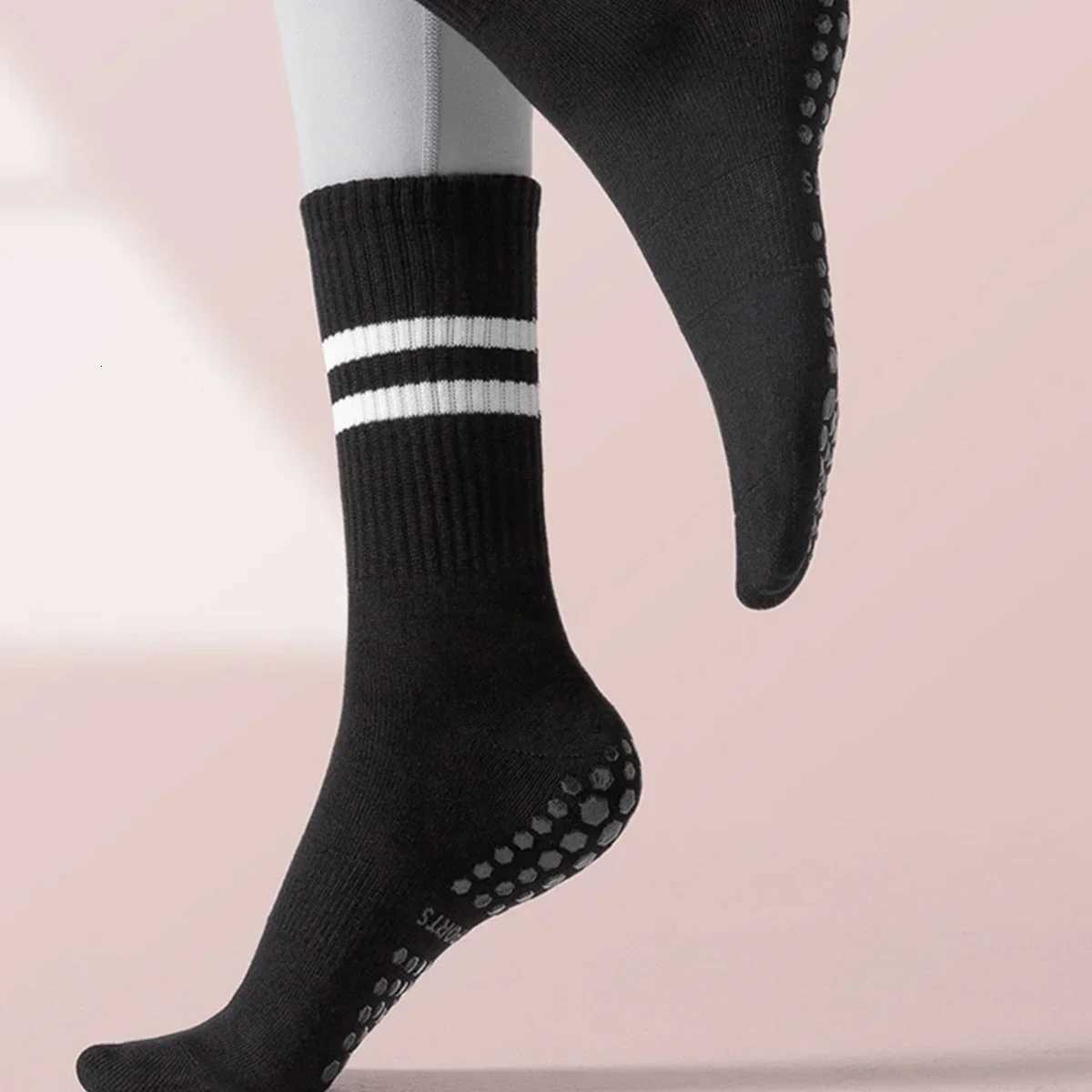 2025 new Pilates Socks with Grips for Women Yoga Socks Barre Socks Non Slip Socks of 1236pairsW251011
