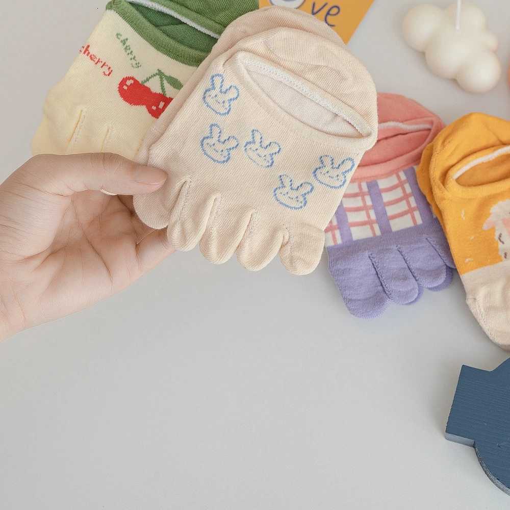 5 Pairs Floral Cute Women Toe Socks with Separate Fingers High Quality Cotton Five Finger Socks Summer Ankle SocksW251011