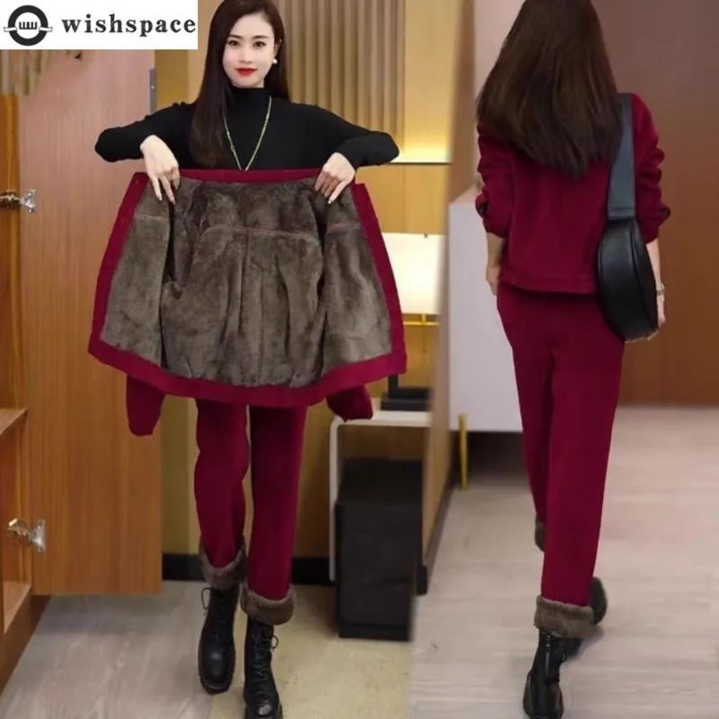 Winter plush thick set suitable for womens fashion Western style loose and weight loss age reduction casual twopiece 241008