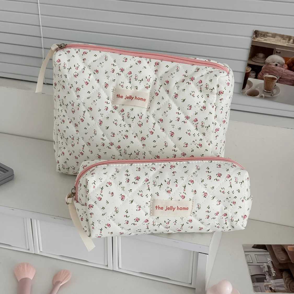 New Floral Wen Fi Cosmetic Bag Large Capacity Makeup Toiletry Storage Pouch Ladies Elegant Quilting Make Up Bag D251011