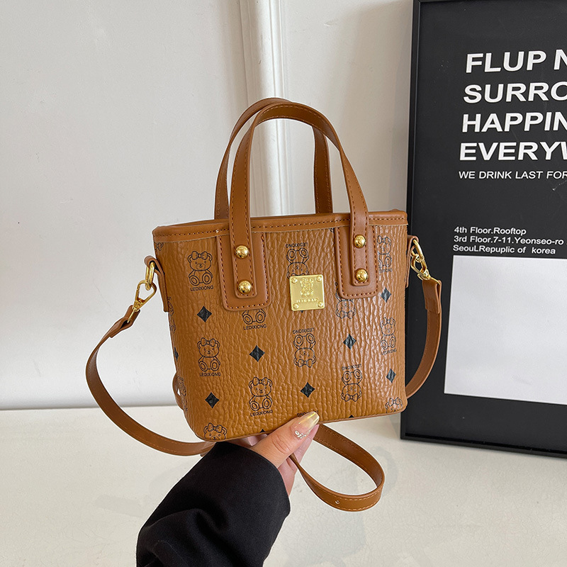 TB BHULAMTE Designer Casual Printed Hand-held Vegetable Basket Luxury Bag Fashionable European And American Style Shoulder Bag Multi-purpose Pattern C