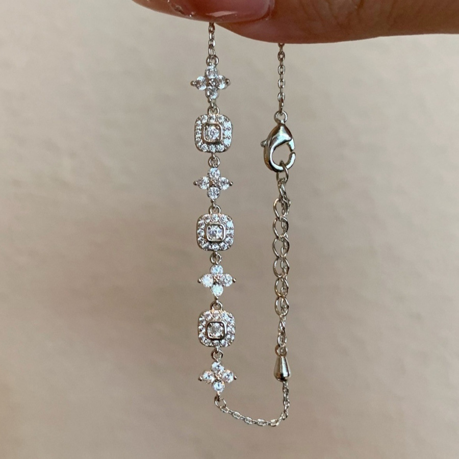 Designer Jewellery High Quality Silver Toned Bracelet with Rhinestone Star Accents Delicate Daily Gift for All Occasions Textured Dainty Accessory