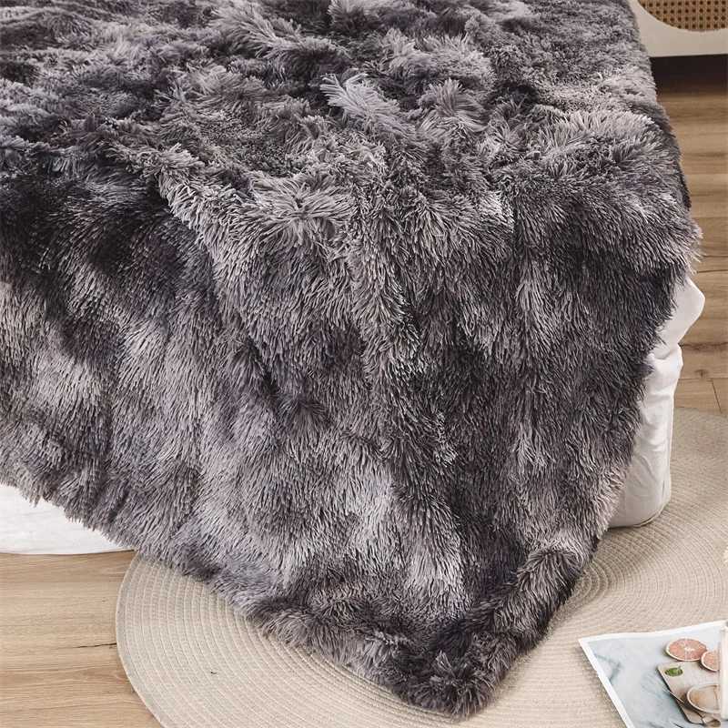 2025 hotselling solid color printing and dyeing mink fleece blanket plush tiedye flannel doublelayer thickened blanket C251011