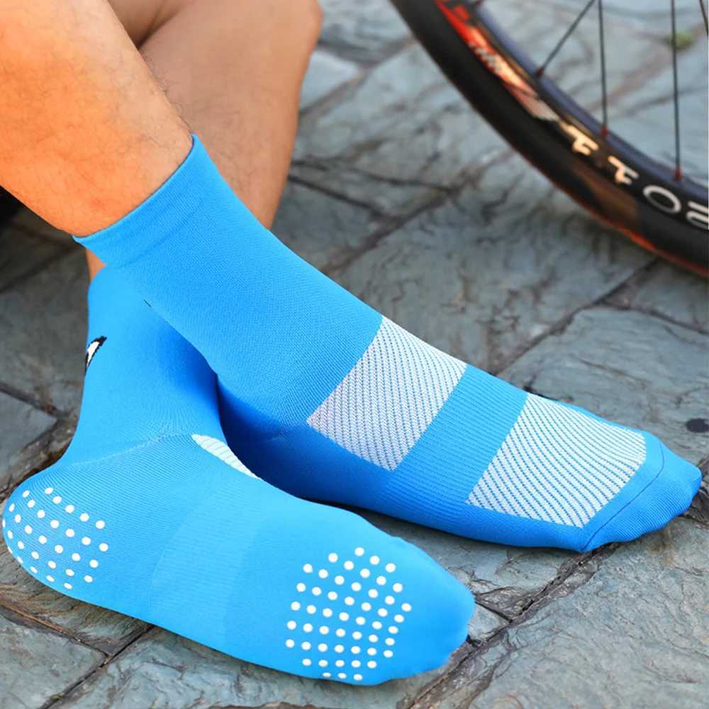 1pair MidCalf Athletic Socks Cycling Socks High Quality Compression Men Bike Outdoor Women Running Professional Sports RunningW251011