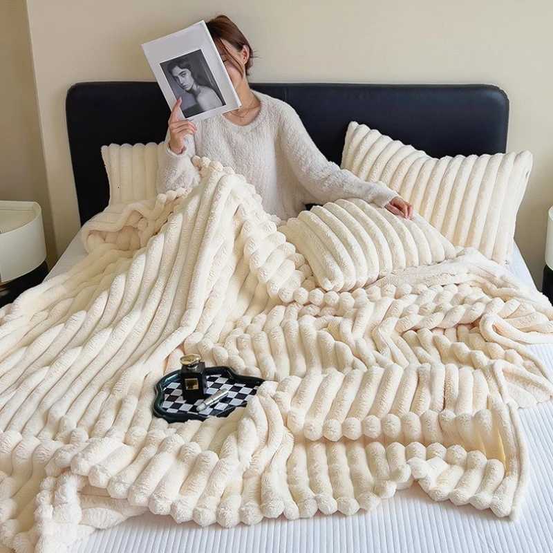 Flannel blanket imitation rabbit fur blanket soft and warm sofa blanket For napping office outdoor camping for all seasons C251011