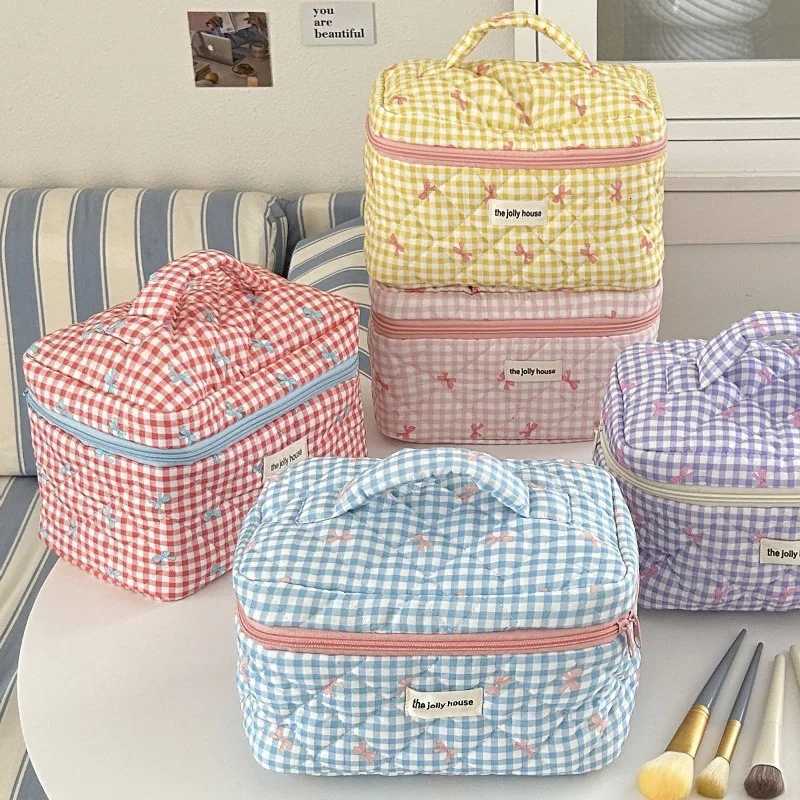 Large Capacity Sweet Plaid Ladies Cosmetic Bag Fi Cute Wens Storage Bags Portable Fem Makeup Cases Purse Handbags D251011