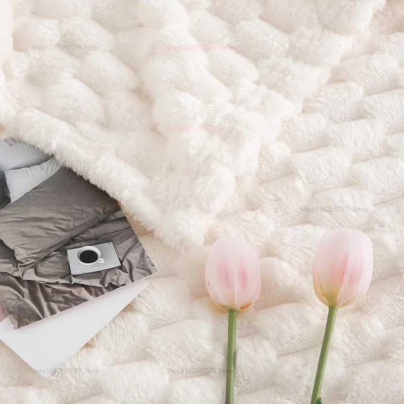 Cream White Throw Blanket Fuzzy 3D Jacquard Decorative Flannel Fleece Super Soft Plush Cozy Blanket for Couch Sofa Chair C251011